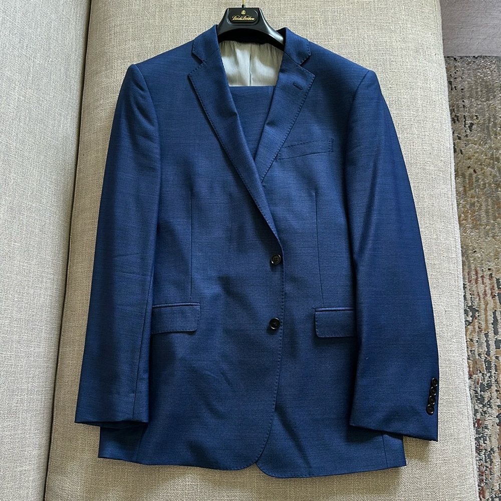 Brooks Brothers Sharkskin Blue Suit — 42L